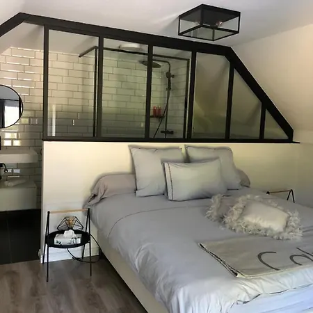 Jardin Du Marais 住宿加早餐酒店 Froyennes